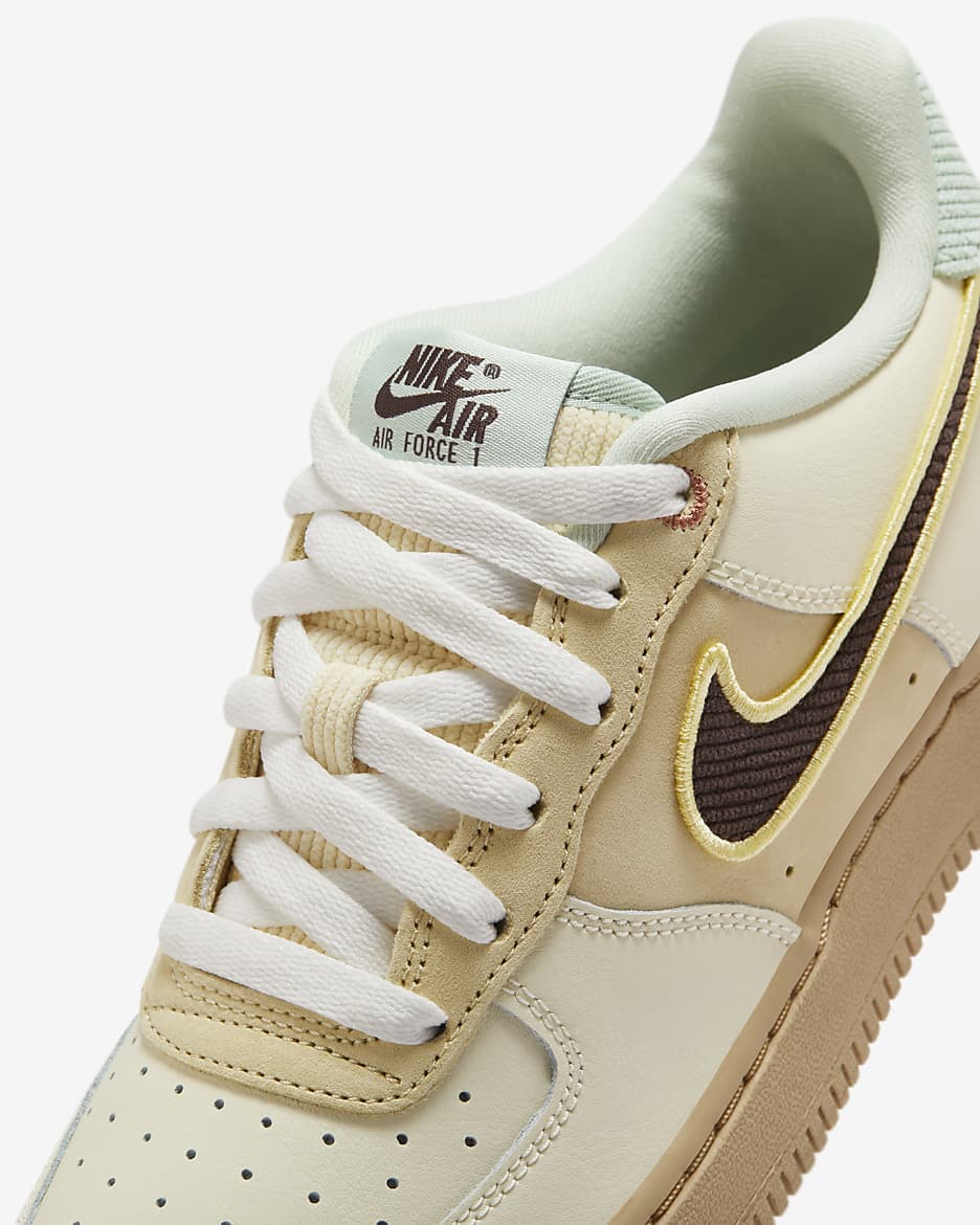 Air force 1 lv8 beige low online